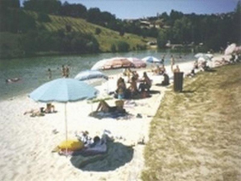 Logis L'Auberge Du Quercy Blanc Molieres  Bagian luar foto