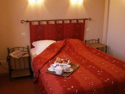 Logis L'Auberge Du Quercy Blanc Molieres  Bagian luar foto